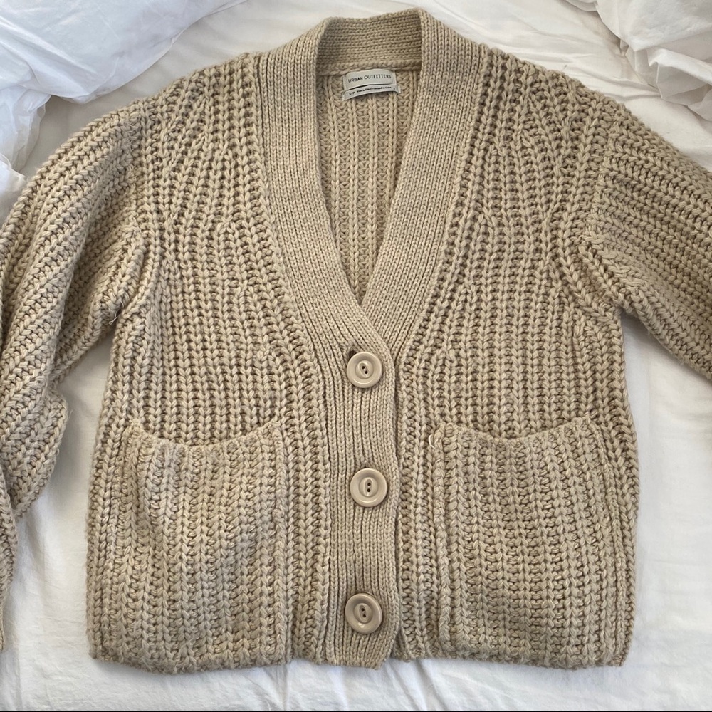 Urban Outfitters Cropped Chunky Cardigan